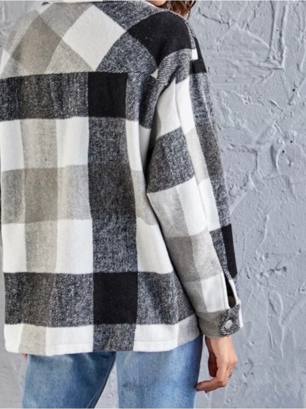 Black and white buffalo check flannel shacket - medium - Picture 2 of 6